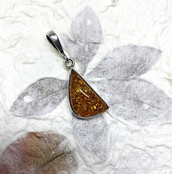 Amber Pendant - AMB- P17