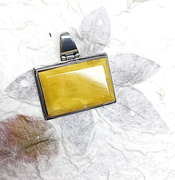Amber Pendant - AMB- P16