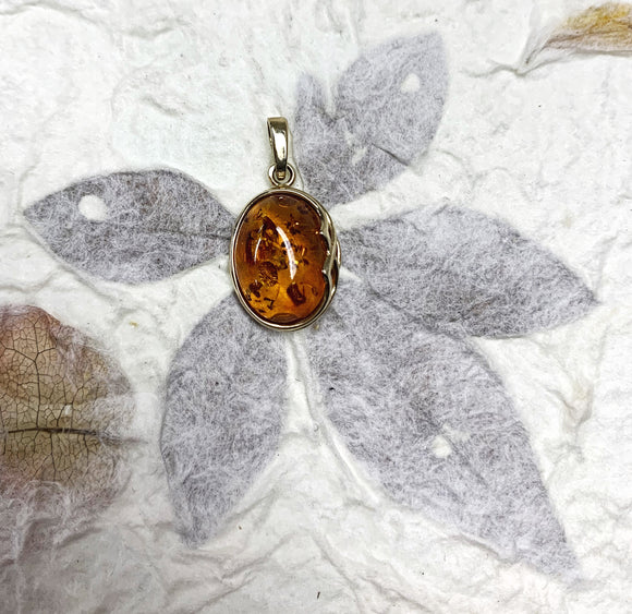 Amber Pendant - AMB- P25